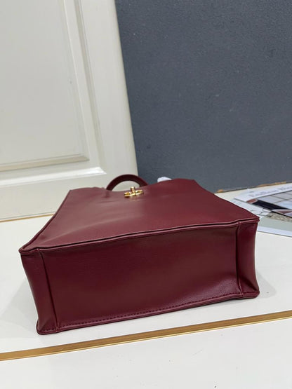 Chanel Small Shopping Bag Métiers d’art 2026 collection