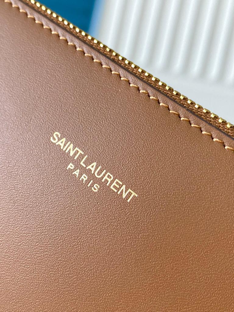 SAINT LAURENT Le Large Bucket Bag