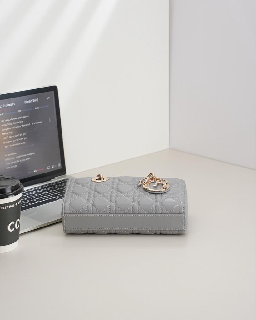 Dior J-joy Medium Grey