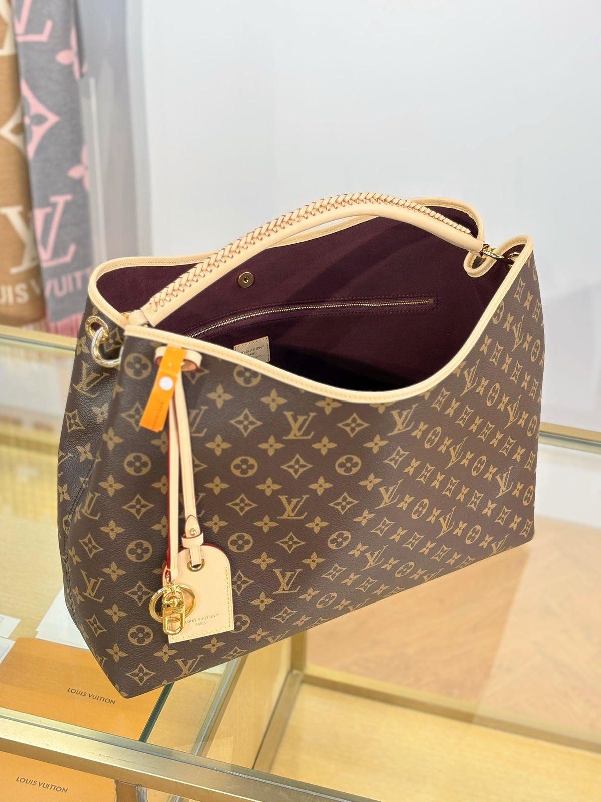 Louis Vuitton Monogram Canvas Again Bag