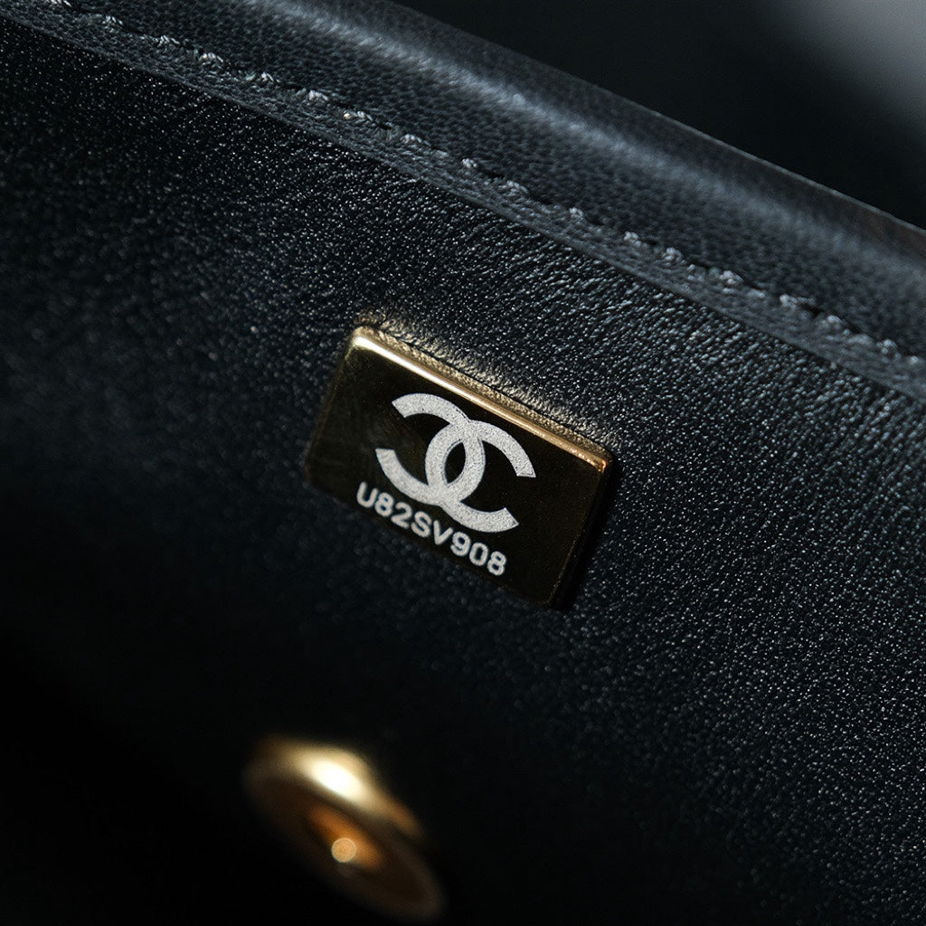 Chanel 25C Flap Bag 19cm Black Quilted Lambskin