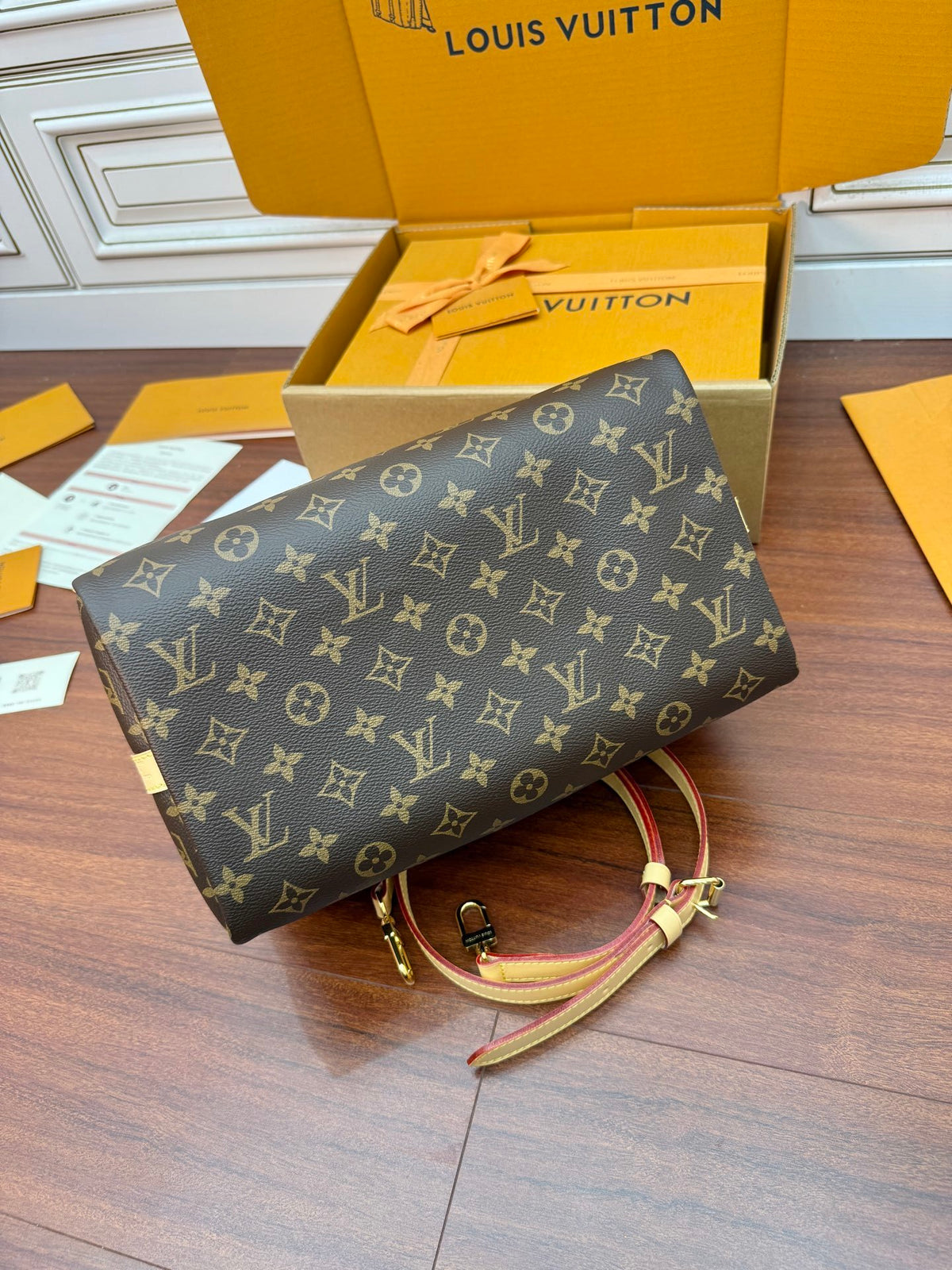 Louis Vuitton Speedy Bandoulière 30 in Monogram canvas