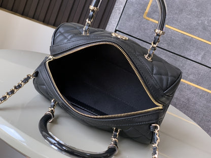 Chanel Matelasse Black Shoulder Bag Leather