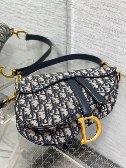 Dior Saddle Bag in blue Dior Oblique jacquard