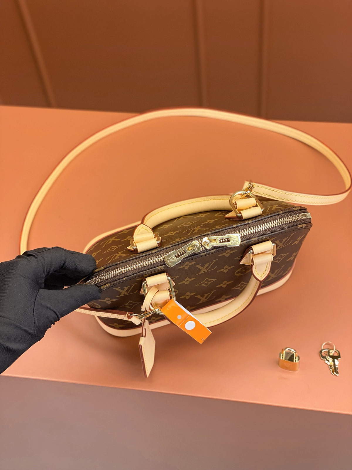 Louis Vuitton Monogram Alma BB