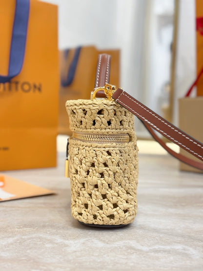 Louis Vuitton Vanity Chain Pouch in raffia