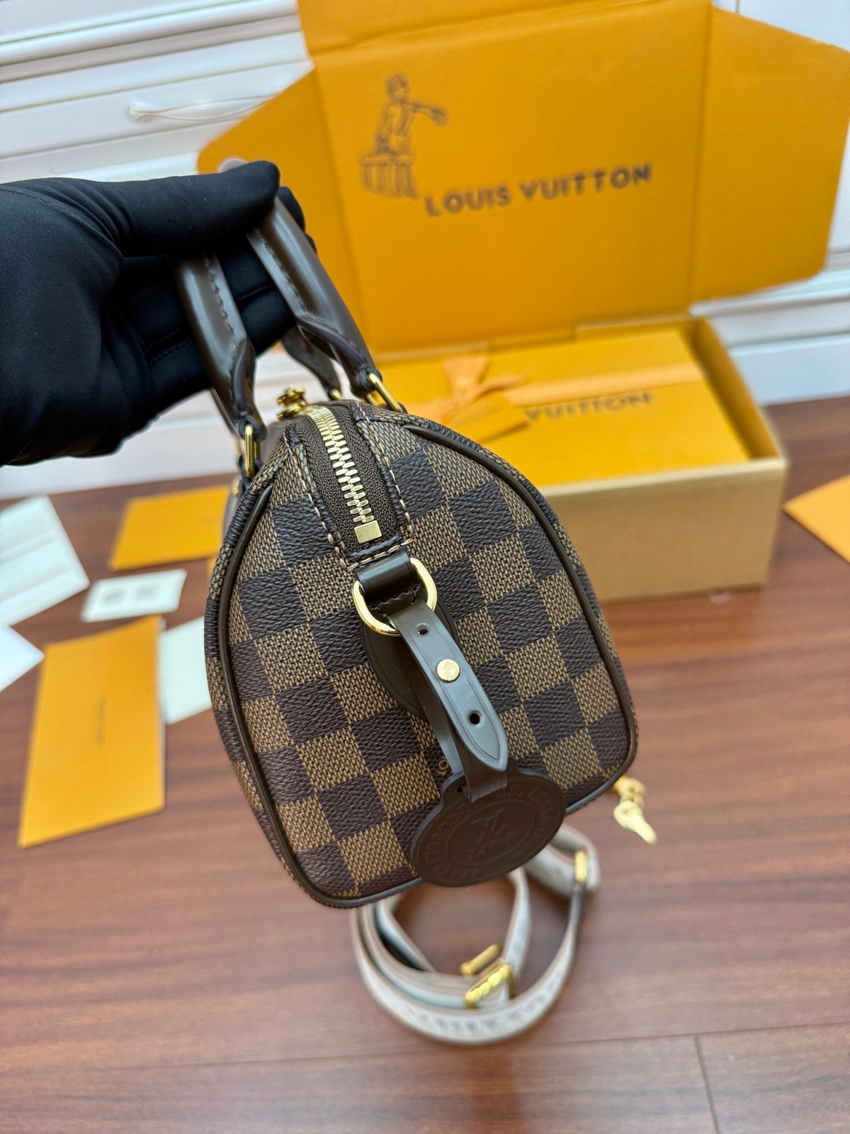 Louis Vuitton Speedy Bandoulière 20