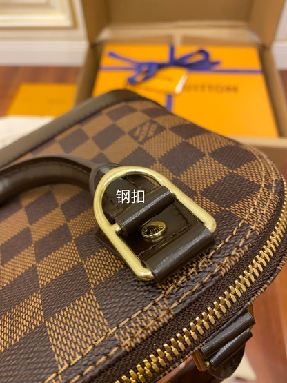 LOUIS VUITTON ALMA BB