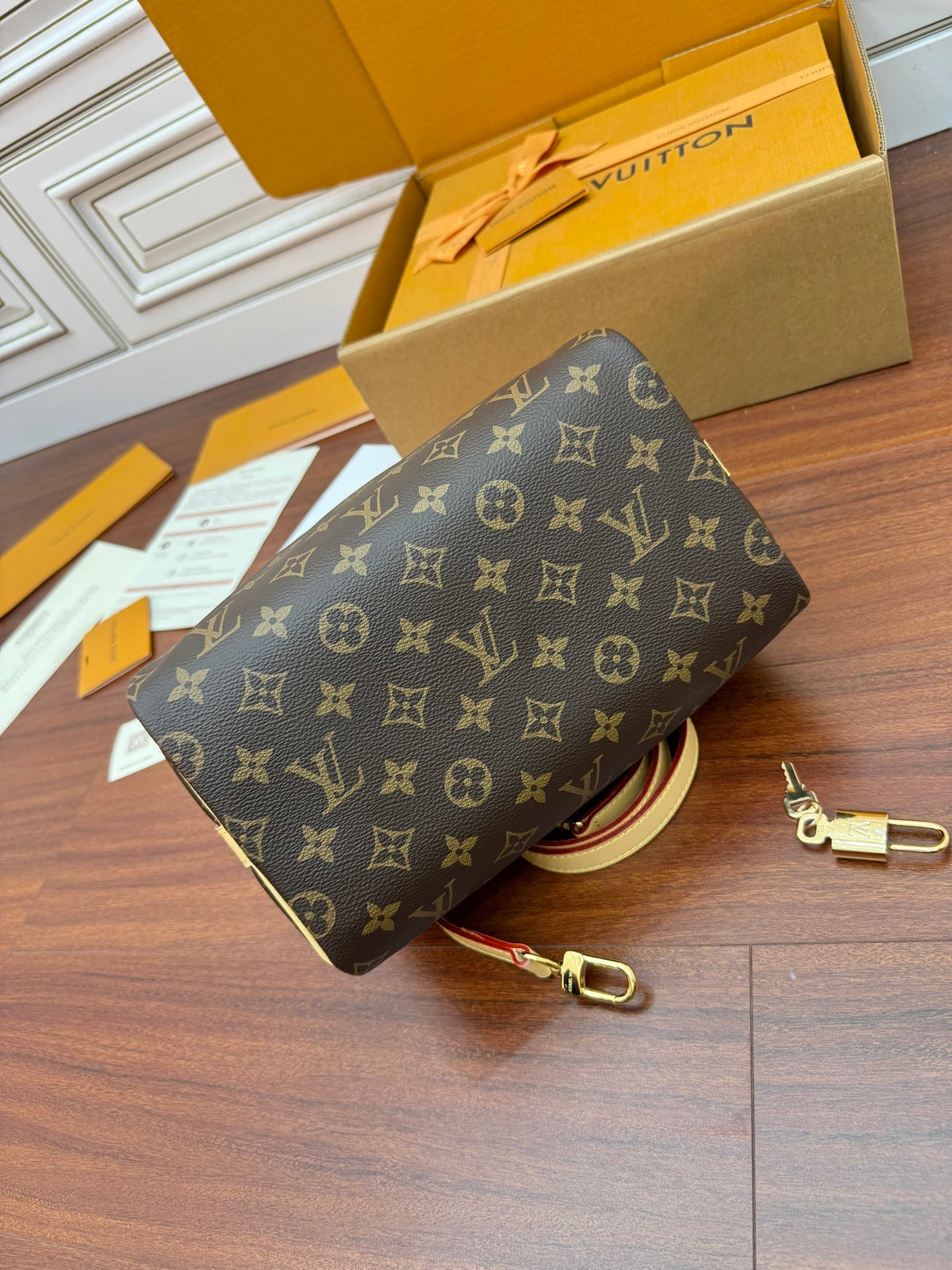 Louis Vuitton Speedy Bandoulière 25 Handbag in Monogram