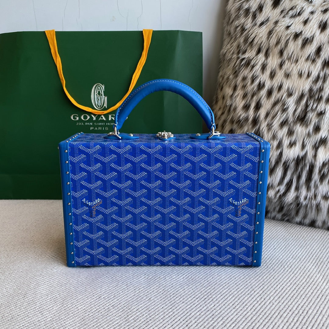 GOYA GRAND HOTEL TRUNK BAG