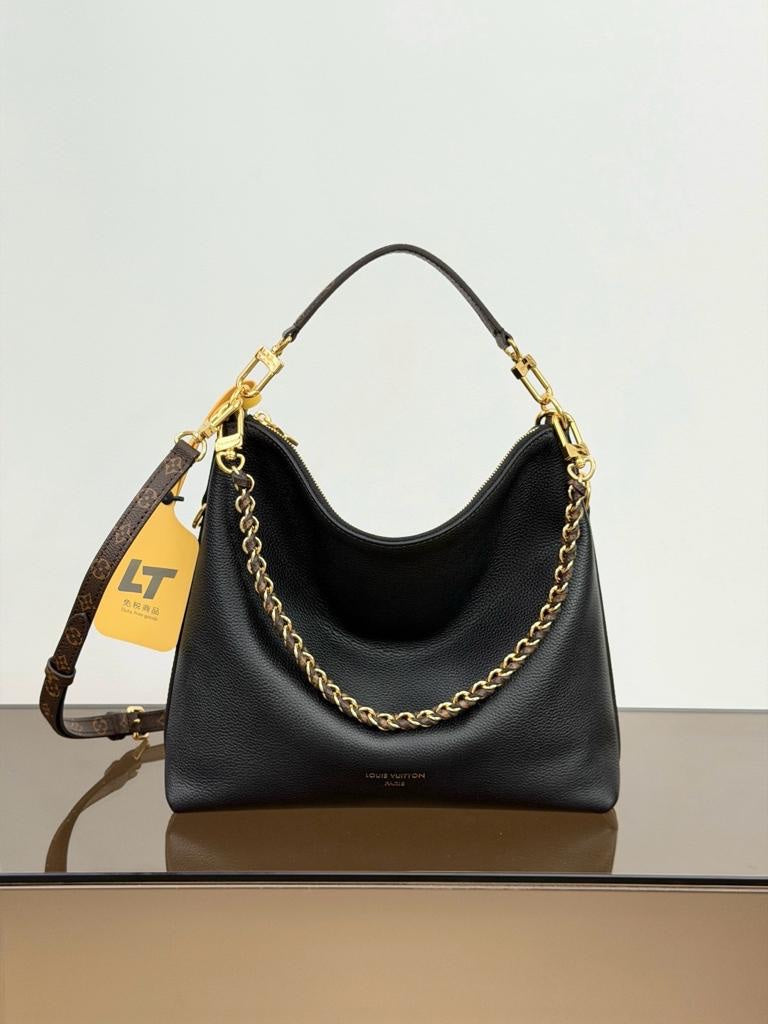 Louis Vuitton Multipass in black