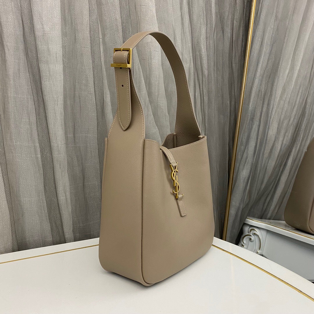 Saint Laurent Le 5 à 7 Supple Hobo Bag Beige Colour