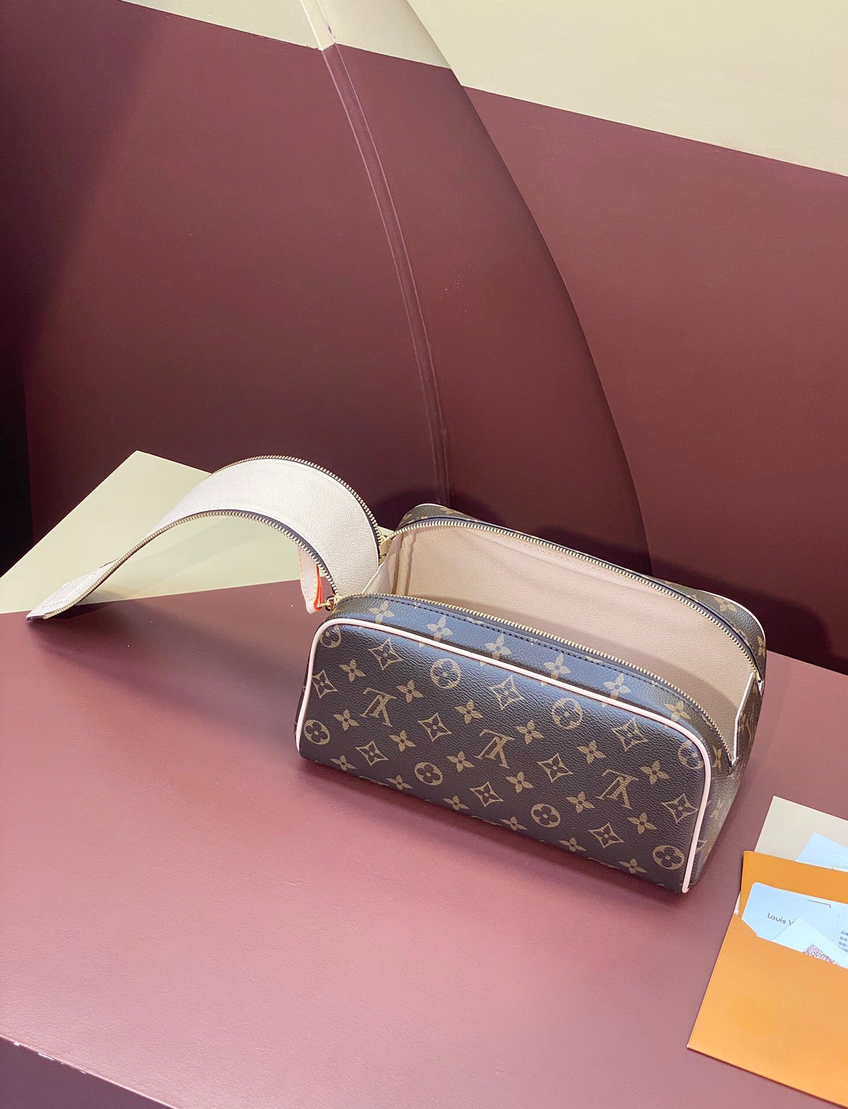 Louis Vuitton Dopp Kit Toilet Pouch in Monogram Canvas