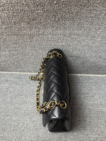Chanel Classic Flap bag Lambskin Black Gold Hardware