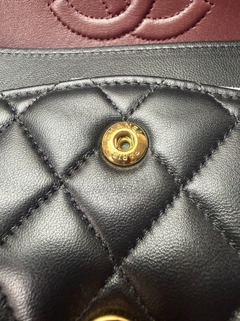 Chanel Classic Flap bag Lambskin Black Gold Hardware