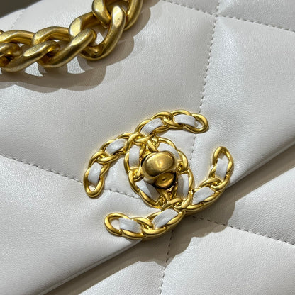 CHANEL 19 Bag Small White