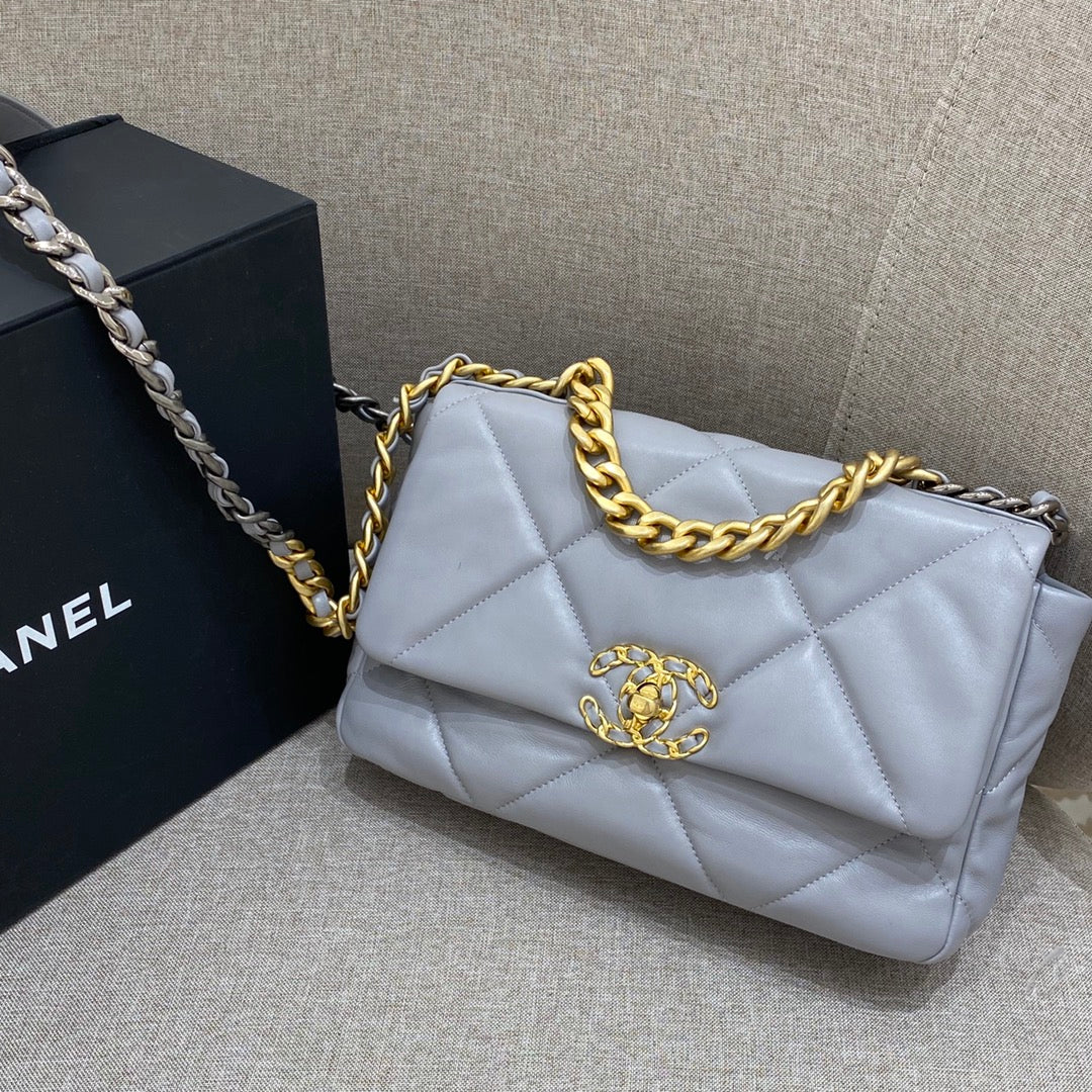 CHANEL 19 Bag Small Light Grey