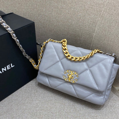 CHANEL 19 Bag Small Light Grey