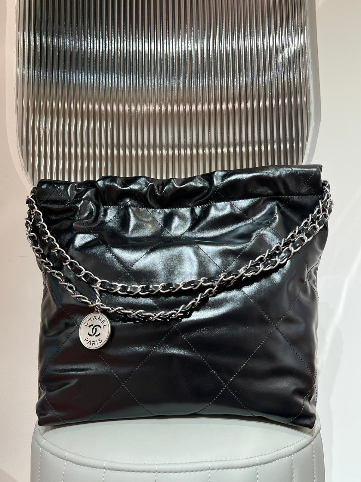 CHANEL 22 Small Black Sliver Hardware