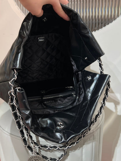 CHANEL 22 Small Black Sliver Hardware