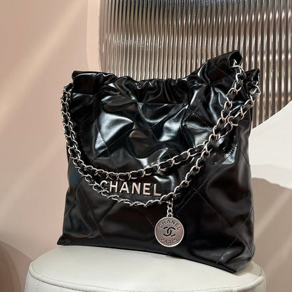 CHANEL 22 Small Black Sliver Hardware
