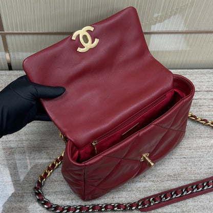 CHANEL 19 Bag Small Red