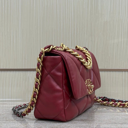CHANEL 19 Bag Small Red