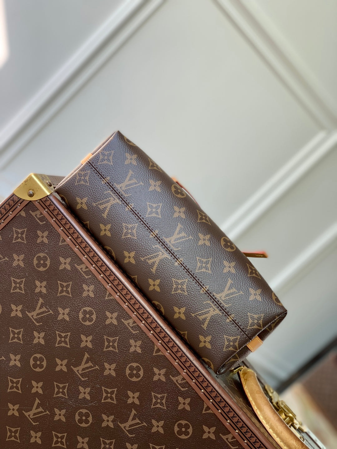 CARRY ALL 26 IN BROWN MONOGRAM CANVAS AND CALFSKIN GOLD HARDWARE