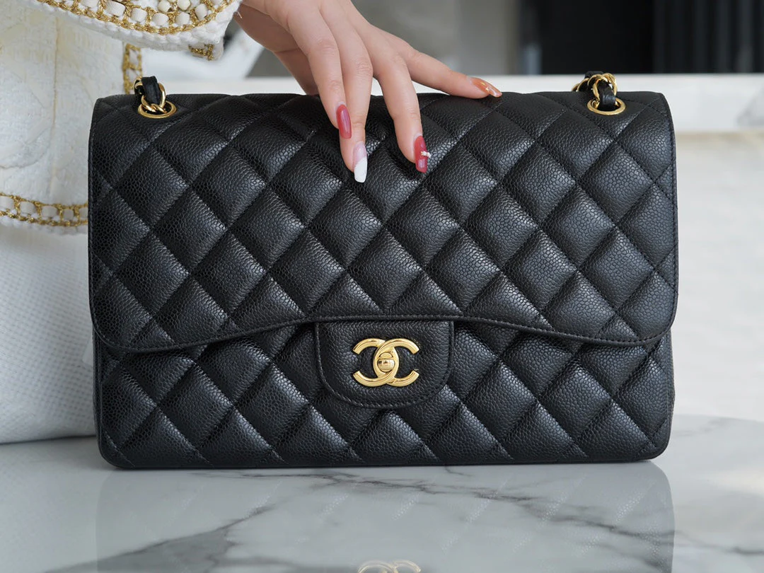 CHFLAP BAG JUMBO 30CM GOLD HARDWARE BLACK CAVIAR