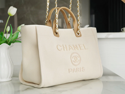 CHANEL TOTE BAG 39 ATTACHED PEARL LOGO IN BEIGE CANVAS GOLD HARDWARE