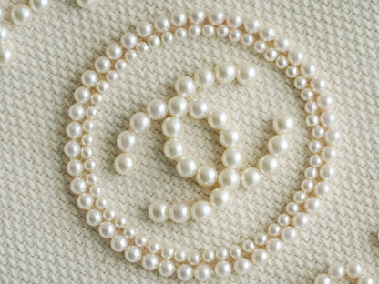 CHANEL TOTE BAG 39 ATTACHED PEARL LOGO IN BEIGE CANVAS GOLD HARDWARE