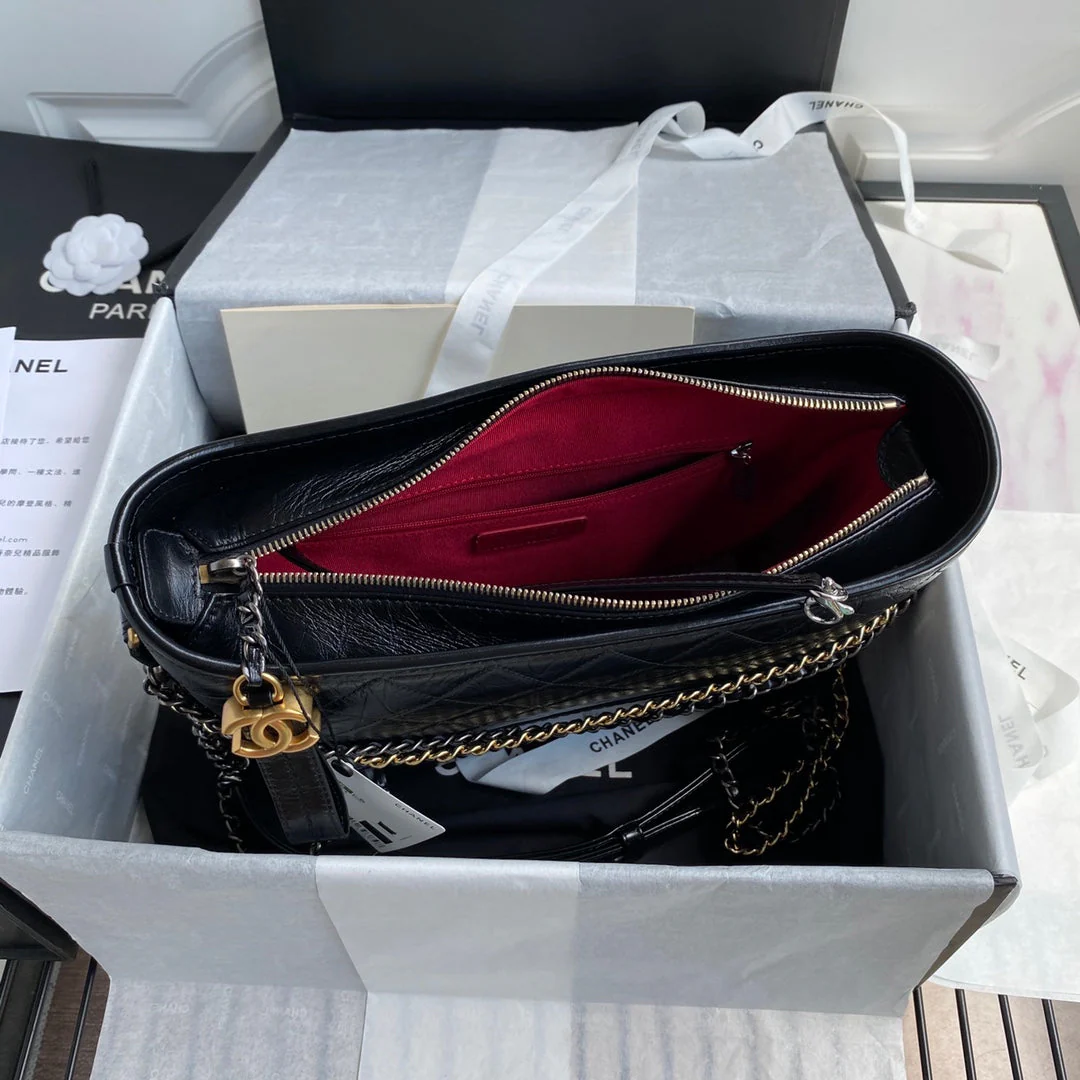 CHANEL GABRIELLE MEDIUM 28 HOBO BAG IN BLACK CALFSKIN