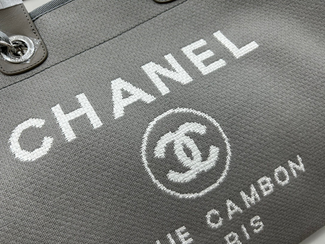 CHANEL CC DEAUVILLE LARGE 38 TOTE BAG IN GREY CANVAS WITH WHITE LOGO