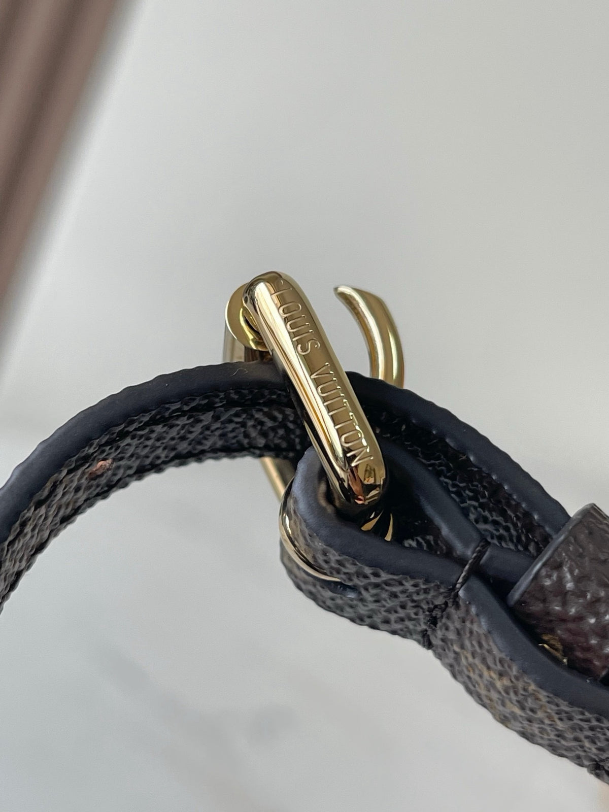 Louis Vuitton Multipass Mini Black