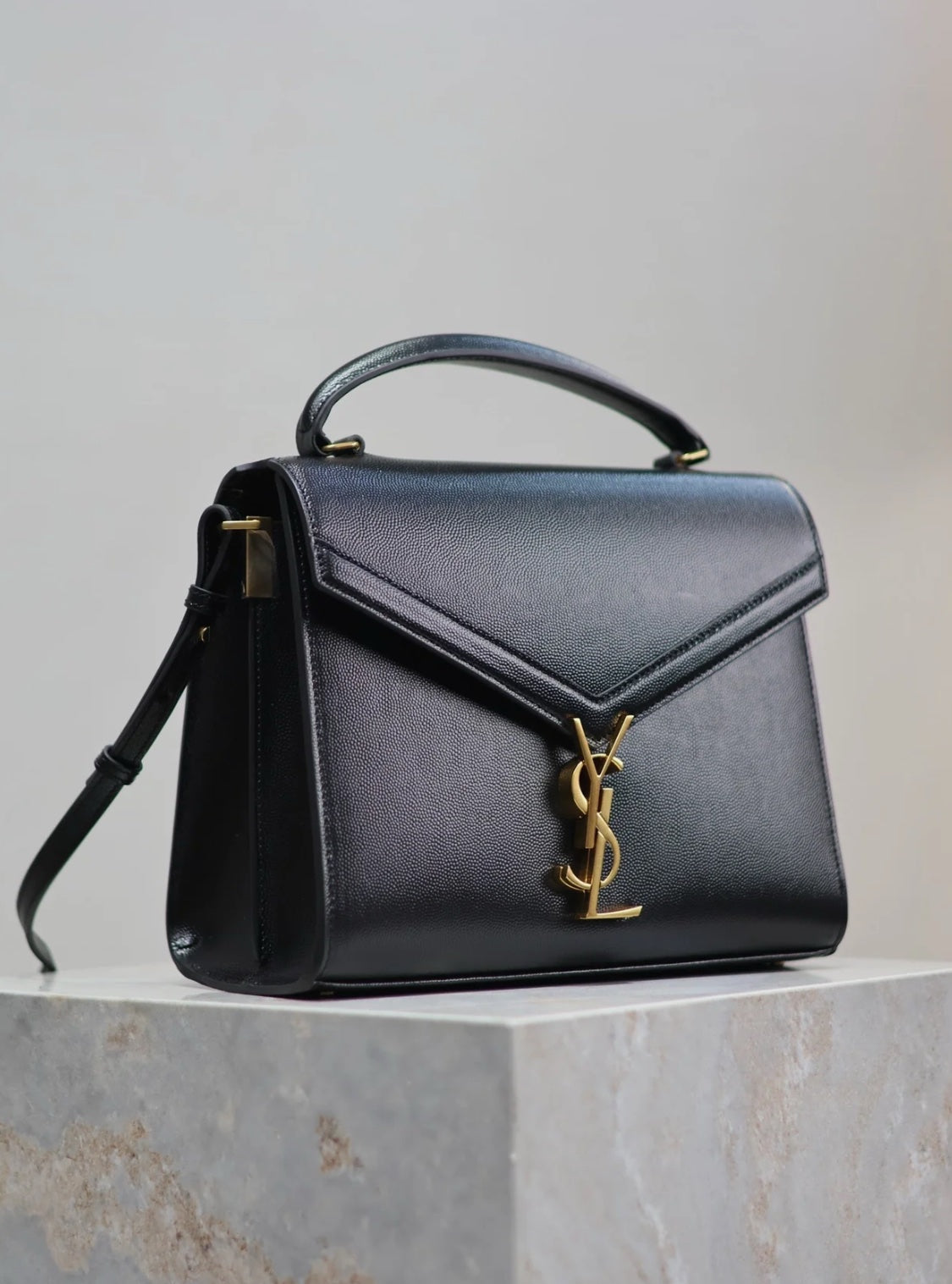 Saint Laurent Cassandra