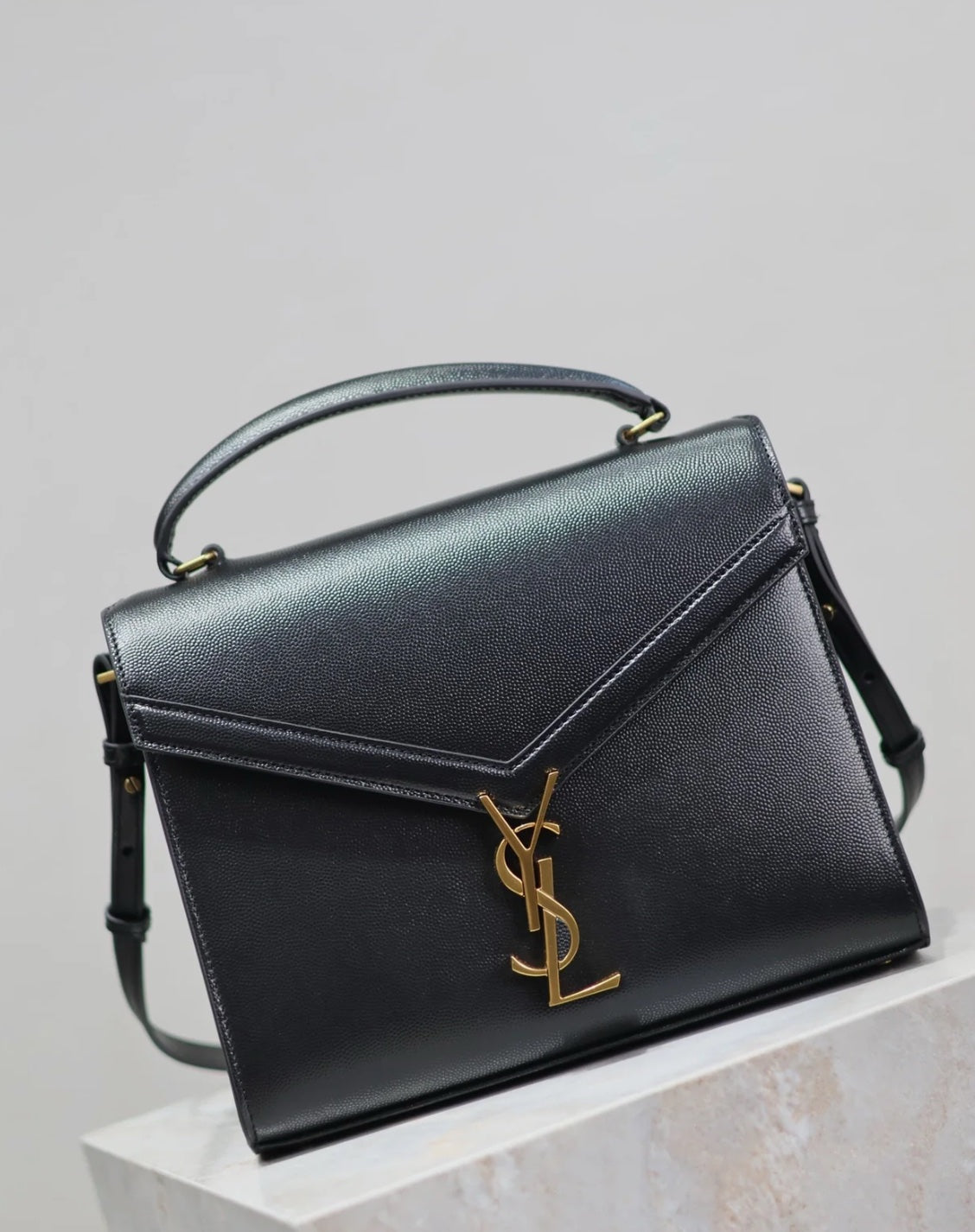 Saint Laurent Cassandra
