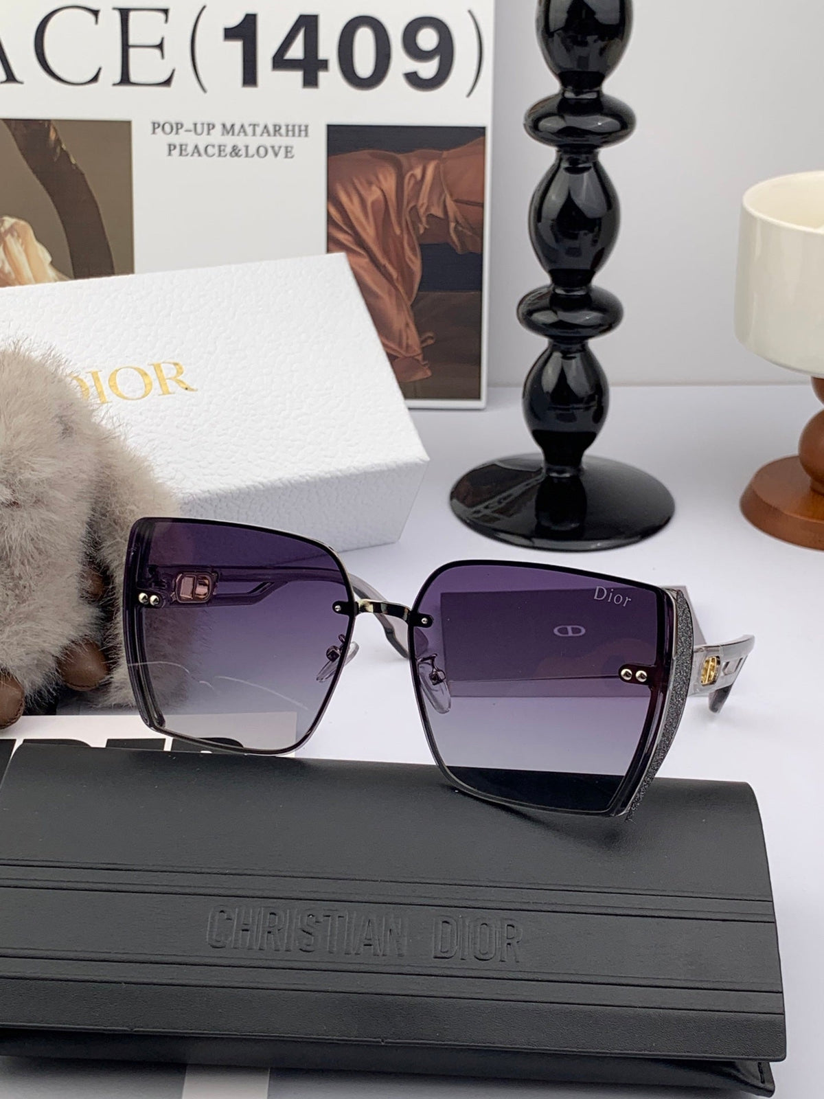 MONTAIGNE SUNGLASS D7230 IN ACETATE