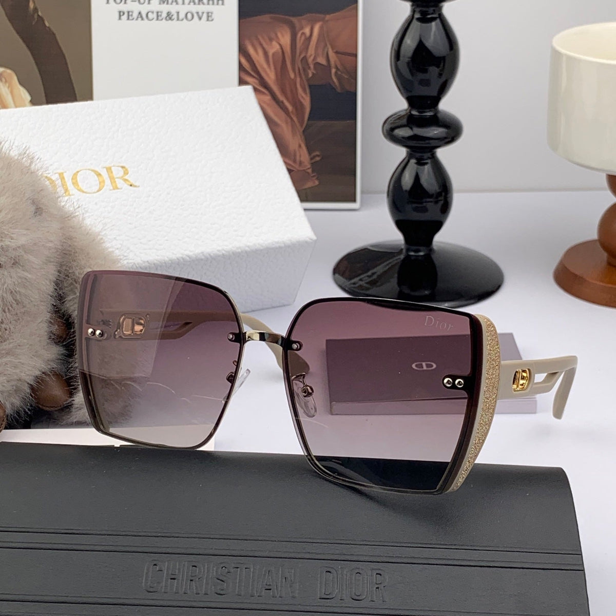 MONTAIGNE SUNGLASS D7230 IN ACETATE