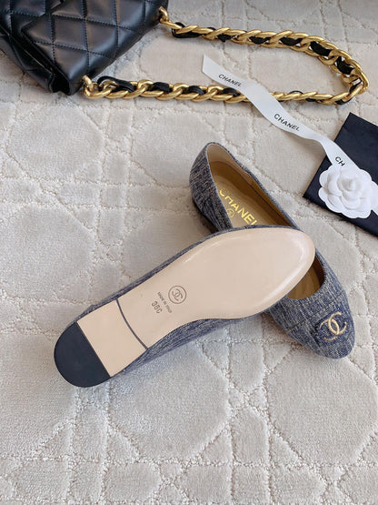 BALLET FLATS IN PIGEON BLUE DENIM