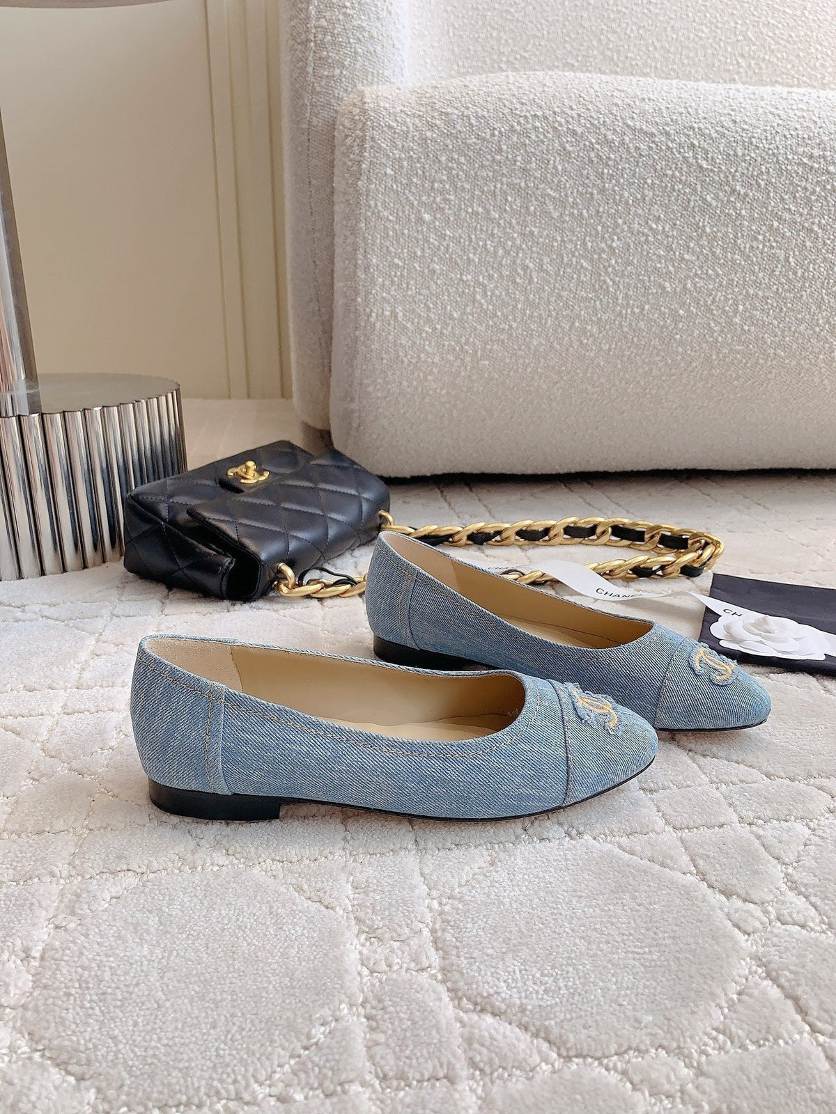 BALLET FLATS IN LIGHT BLUE DENIM
