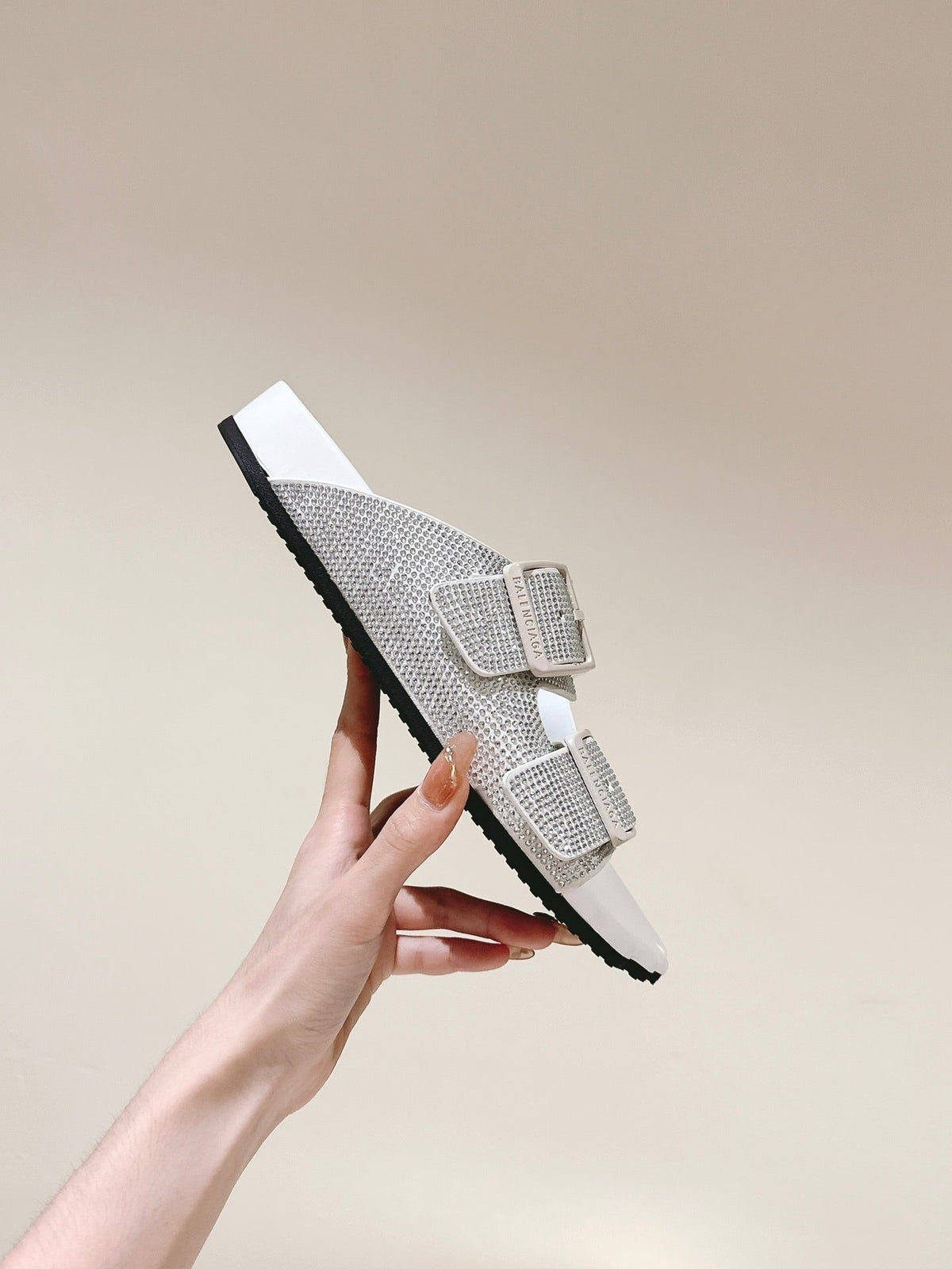 BIRKENSTOCK SLIPPERS ATTACHED RHINESTONES IN WHITE CALFSKIN