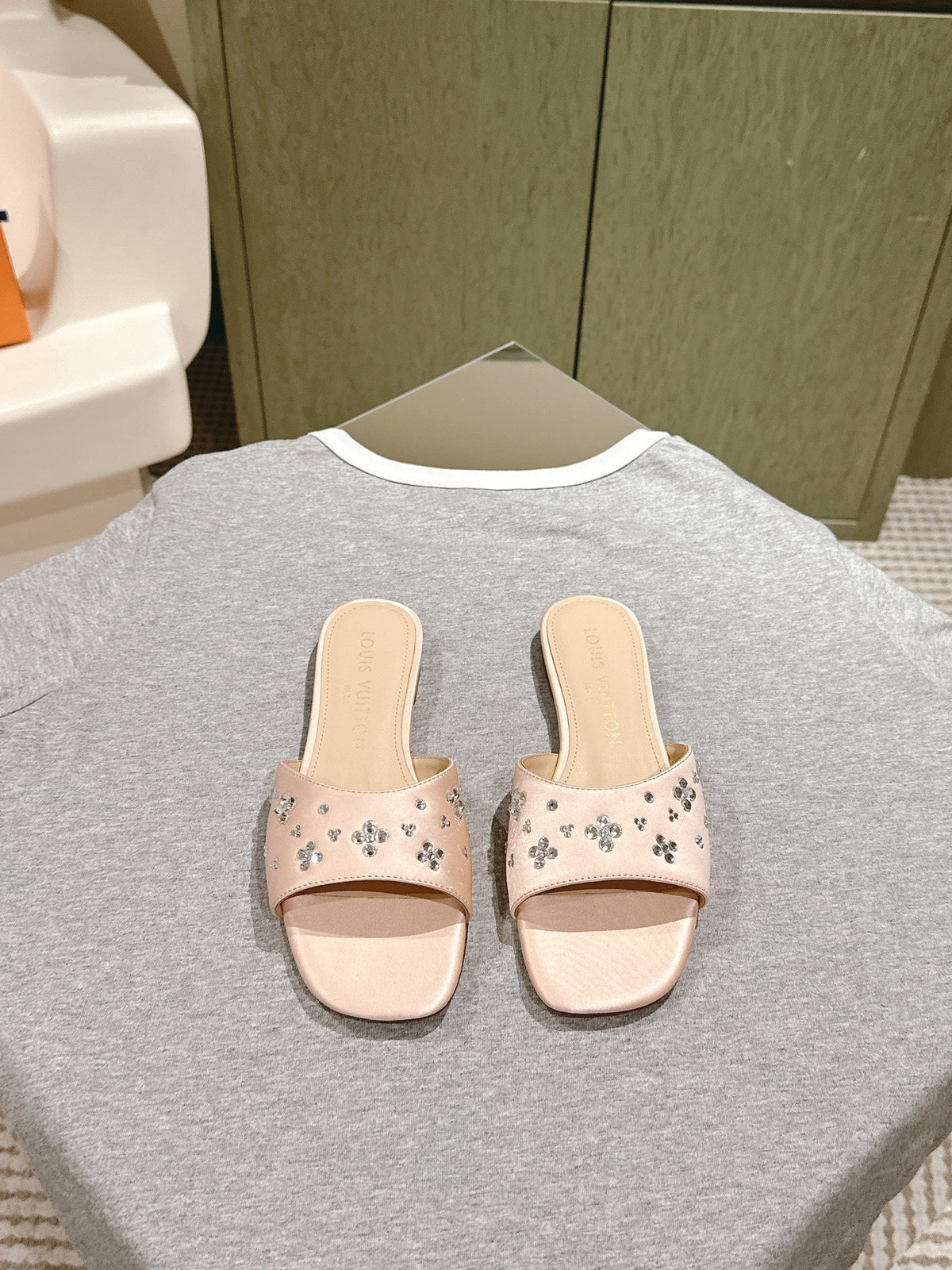 LV WOMEN FLAT MULE IN ALMOND BEIGE SATIN WITH RHINESTONE