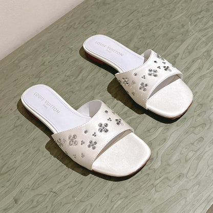 LV WOMEN FLAT MULE IN WHITE SATIN WITH RHINESTONE