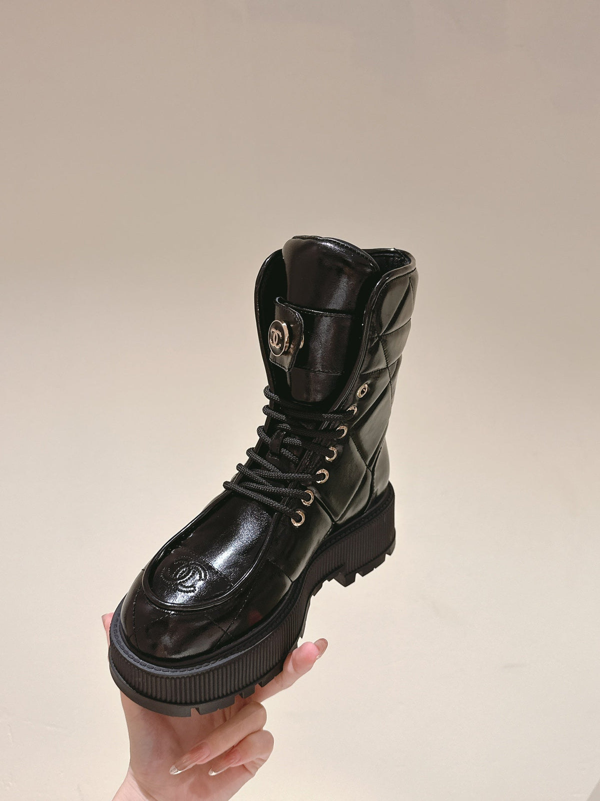 MARTIN BOOTS IN BLACK EMBROIDERED CALFSKIN
