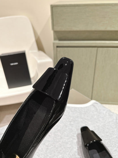 BALLERINA FLATS IN BLACK PATENT CALFSKIN