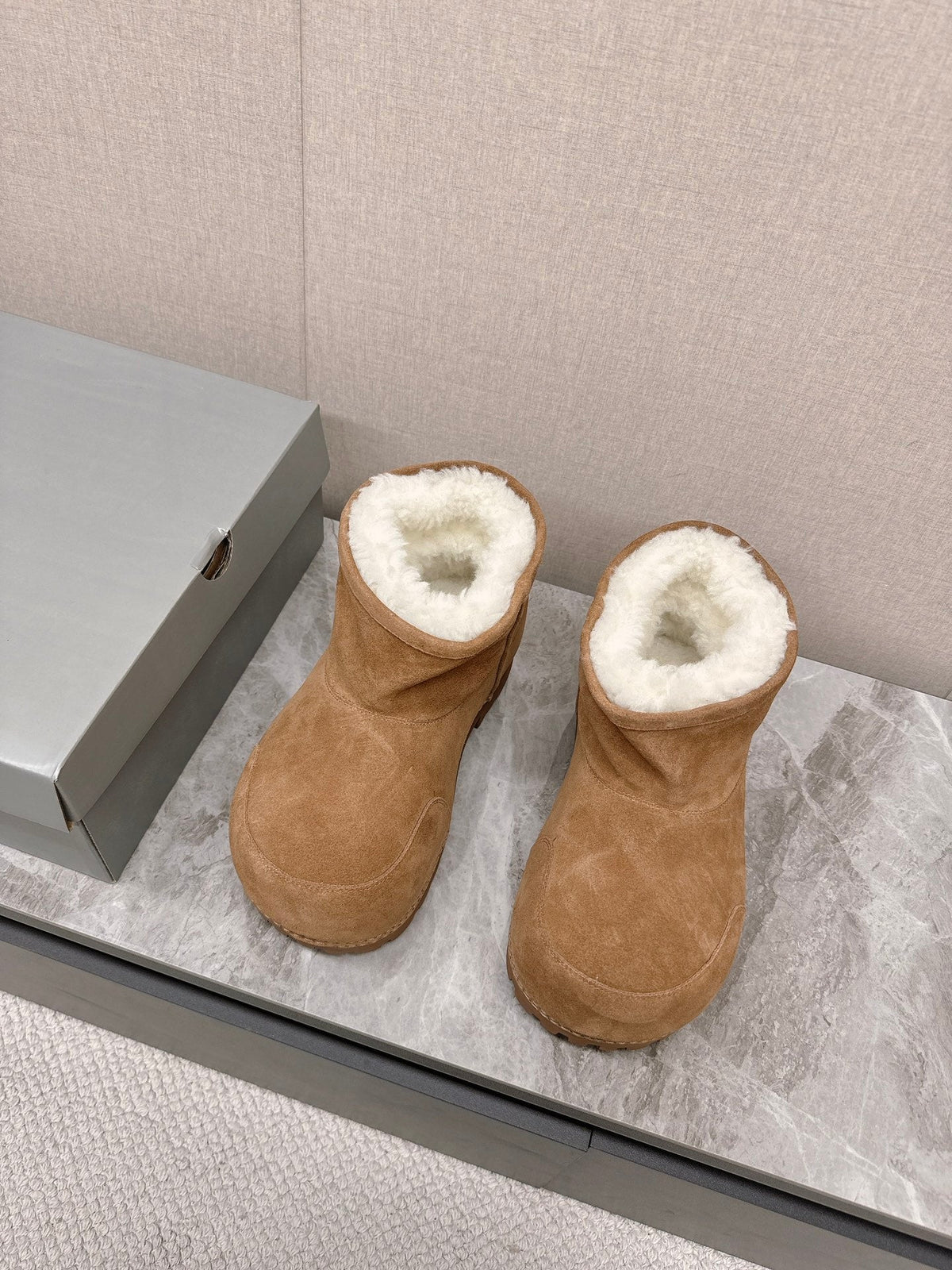 ALASKA BOOTIE IN CIDER BROWN SUEDE AND WOOL LINING