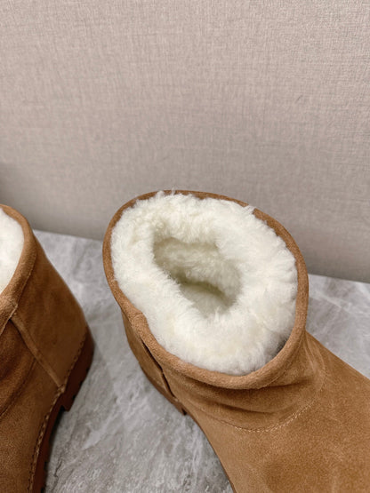 ALASKA BOOTIE IN CIDER BROWN SUEDE AND WOOL LINING