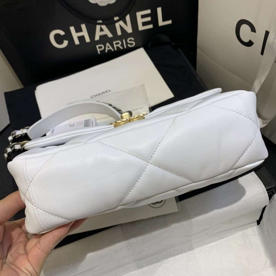CHANEL 19 FLAP MEDIUM WHITE LAMBSKIN