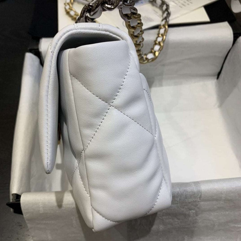 CHANEL 19 FLAP MEDIUM WHITE LAMBSKIN