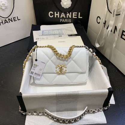 CHANEL 19 FLAP MEDIUM WHITE LAMBSKIN
